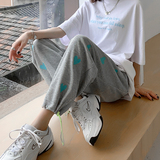 灰色