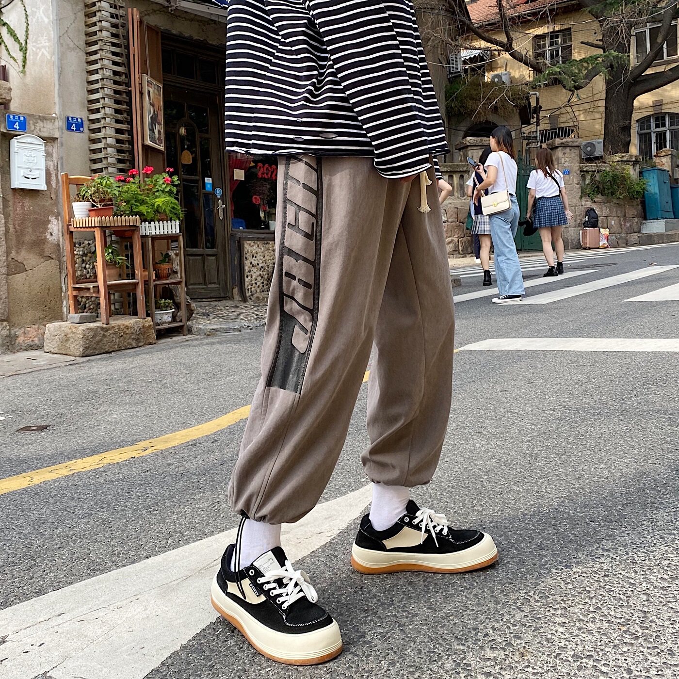 2021春款外景黑色休闲宽松印花运动裤A061,男装休闲裤,电商A061