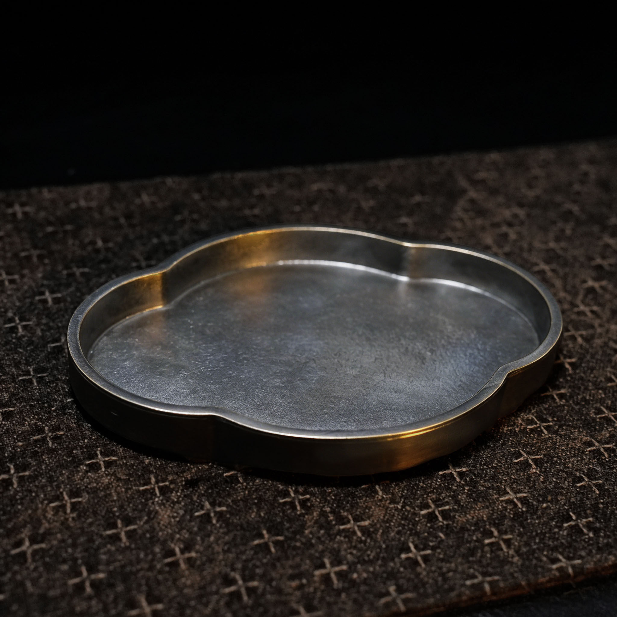 手工锻打海棠纯锡壶承四足干泡台复古中式茶席茶具加厚急须台锡盘