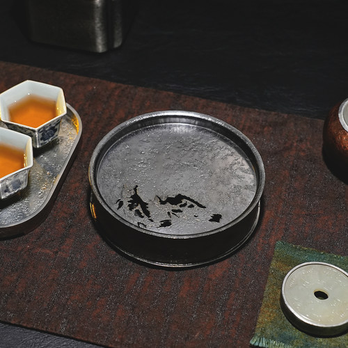 全手工锻打鳜鱼壶承仿古做旧茶盘锤纹三足蓄水茶船潮汕功夫茶杯承