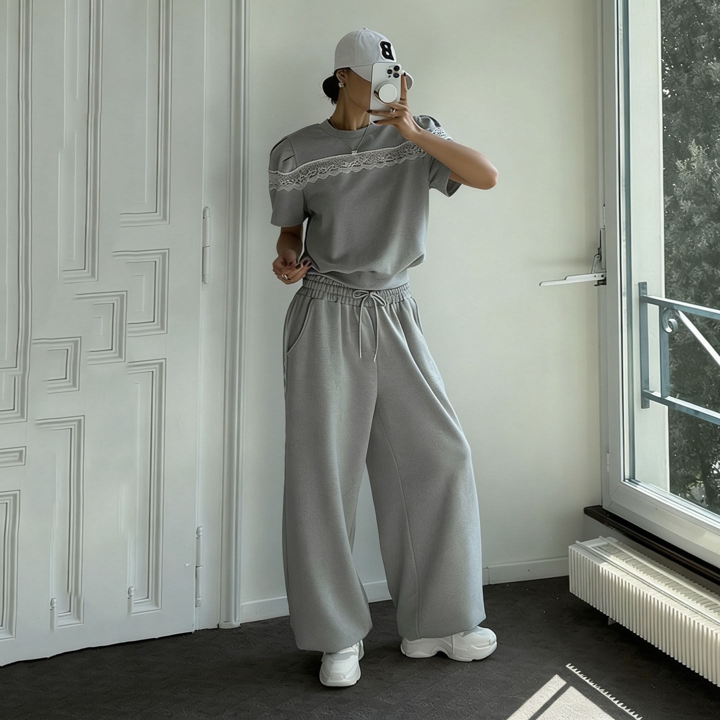 韩国东大门圆领蕾丝花边宽松短袖T恤卫衣女+抽绳阔腿卫裤休闲套装