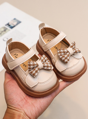 2025女宝宝婴儿学步鞋0-1-2一3岁春秋软底方口女幼小童公主单鞋子