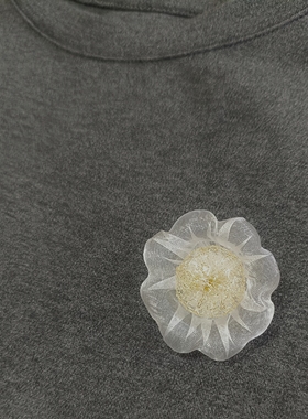 日系首饰系列欧根纱可爱超仙小众泡泡花空气感八瓣小花朵胸针