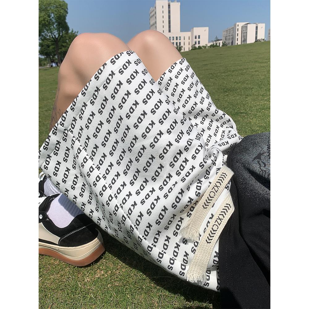 满印字母男士休闲短裤夏季薄款冰丝透气男生时尚潮流百搭五分裤子