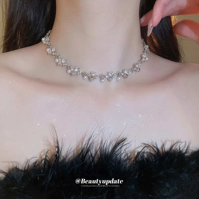 镶钻方形爱心珍珠项链法式复古百搭锁骨链轻奢高级感气质颈链项饰