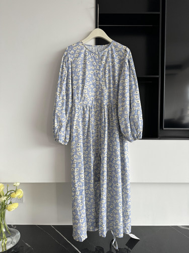 0558#纯棉圆领碎花长袖腰绳连衣裙  0.29KG