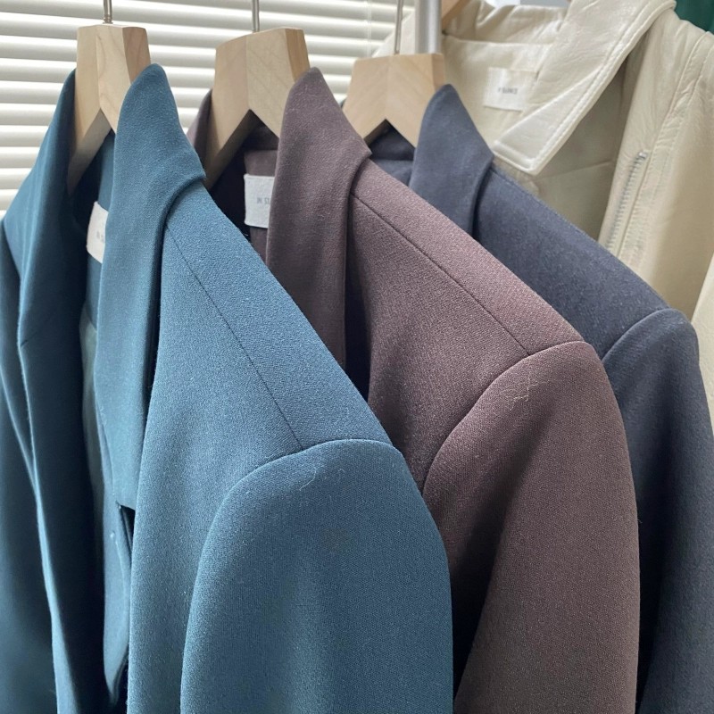 包邮！0174#春季新品 帅气厚实纯色单排扣女西装外套   0.7KG