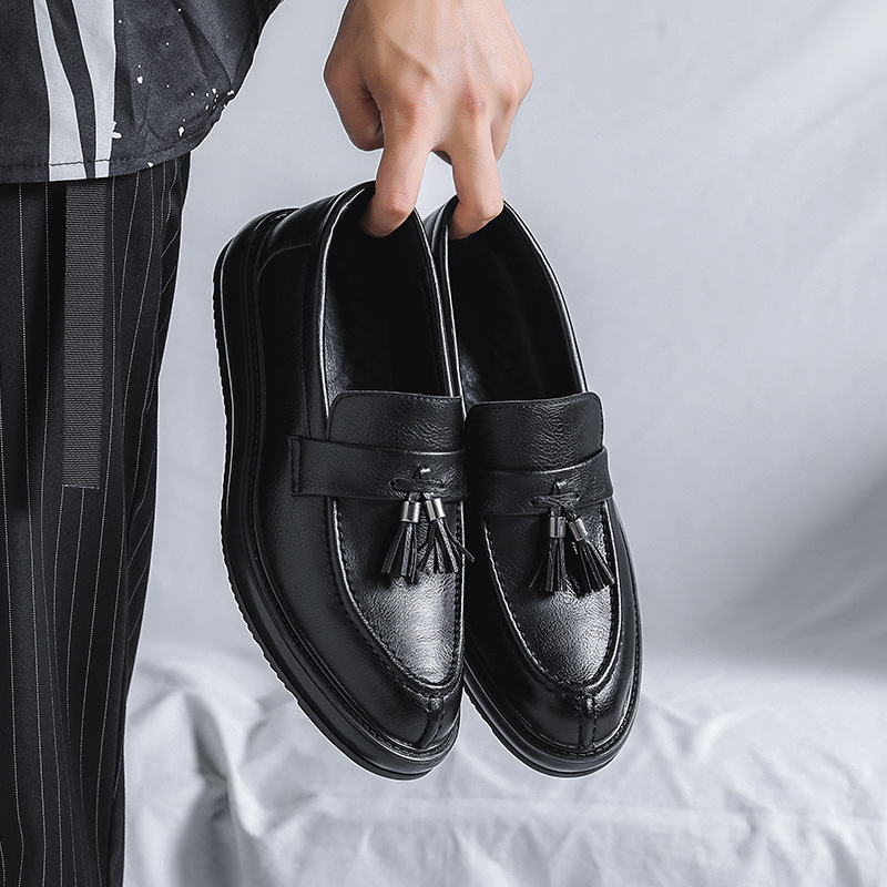 英伦小皮鞋男流苏复古学院风学生平底单鞋乐福鞋男