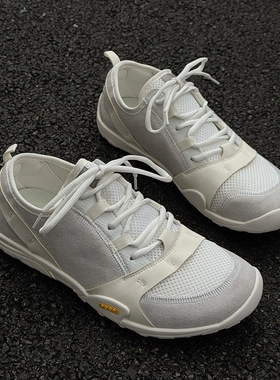 高级感运动鞋休闲徒步潮流爆款软底拼色透气情侣款白色