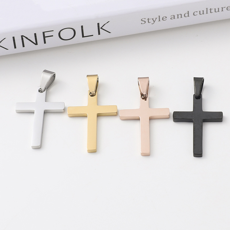 不锈钢十字架吊坠电镀金色和黑色欧美饰品男女通用钛钢男生项链