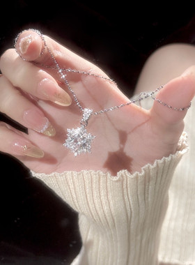 超闪雪花仿满钻项链女款2026新款轻奢高级感气质百搭锁骨链冷淡风