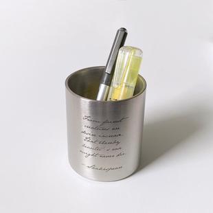 北歐簡約英文字母工業(yè)風(fēng)金屬風(fēng)拉絲雙層加厚不銹鋼筆筒辦公室收納