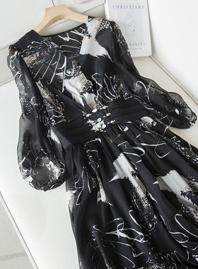 中式国风花色真丝裙 V领八分灯笼袖 后松紧打揽收腰连衣裙F26043