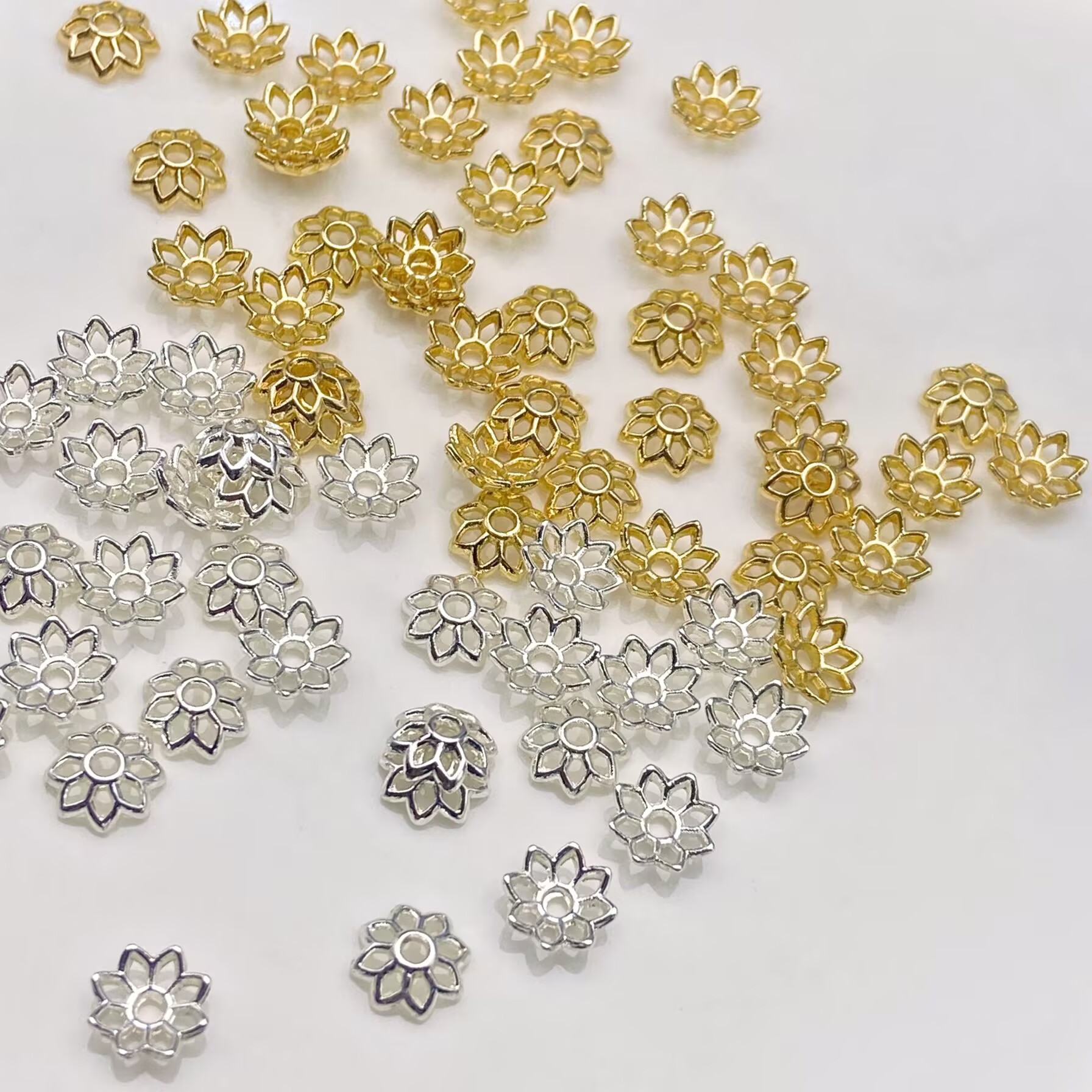 18K包金花托隔珠配件 花帽花瓣diy饰品手链串珠花托隔片沙金配件