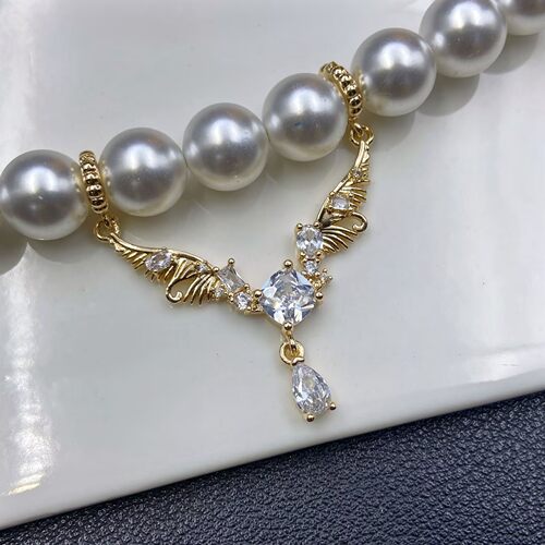 高保色镶钻仙气双吊天使翅膀水滴