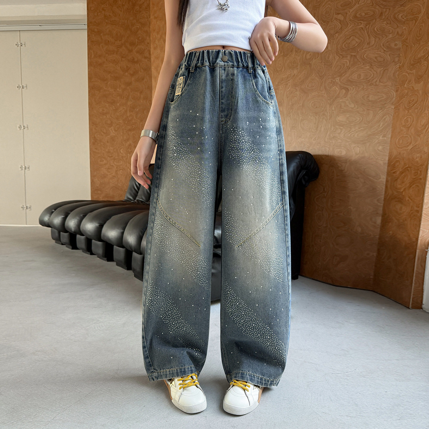 女童烫钻弯刀牛仔裤2026春秋季新款大儿童春夏装宽松休闲阔腿裤子