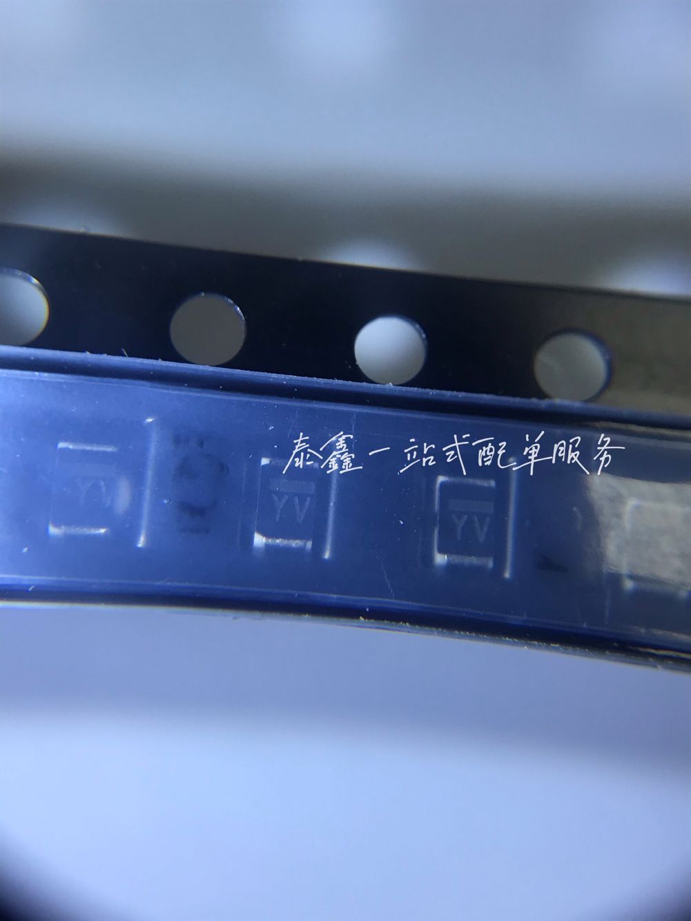 BZX284-C4V7 SOD110 丝印YV NXP原厂进口全新原装现货直拍