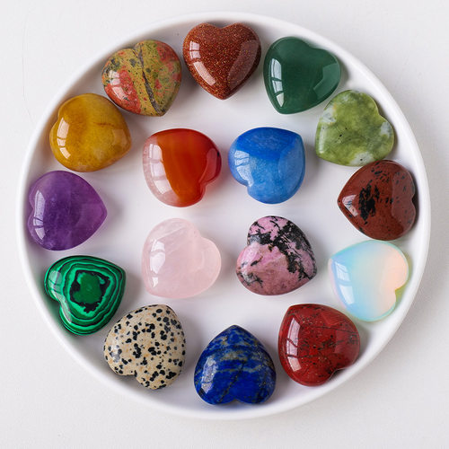 3cm天然水晶爱心手把玩件心形玛瑙矿石标本水晶原石桃心吊坠佩饰