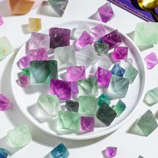 天然水晶萤石八面体紫绿蓝萤石彩萤石原石矿石标本消磁石香薰石