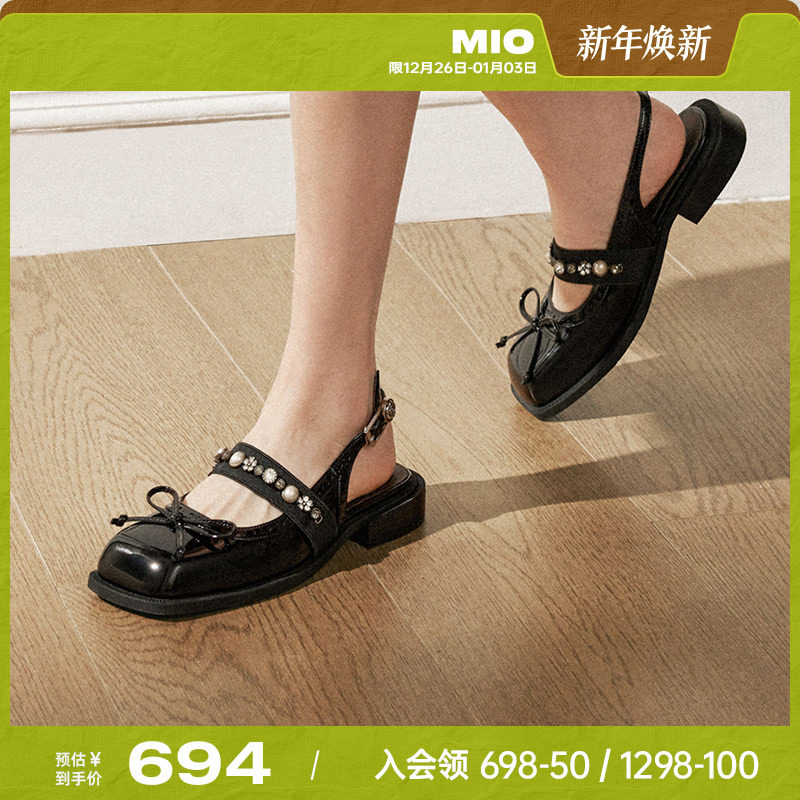 MIO米奥2025夏季新款方头平跟凉鞋蝴蝶精灵设计甜美可爱时装凉