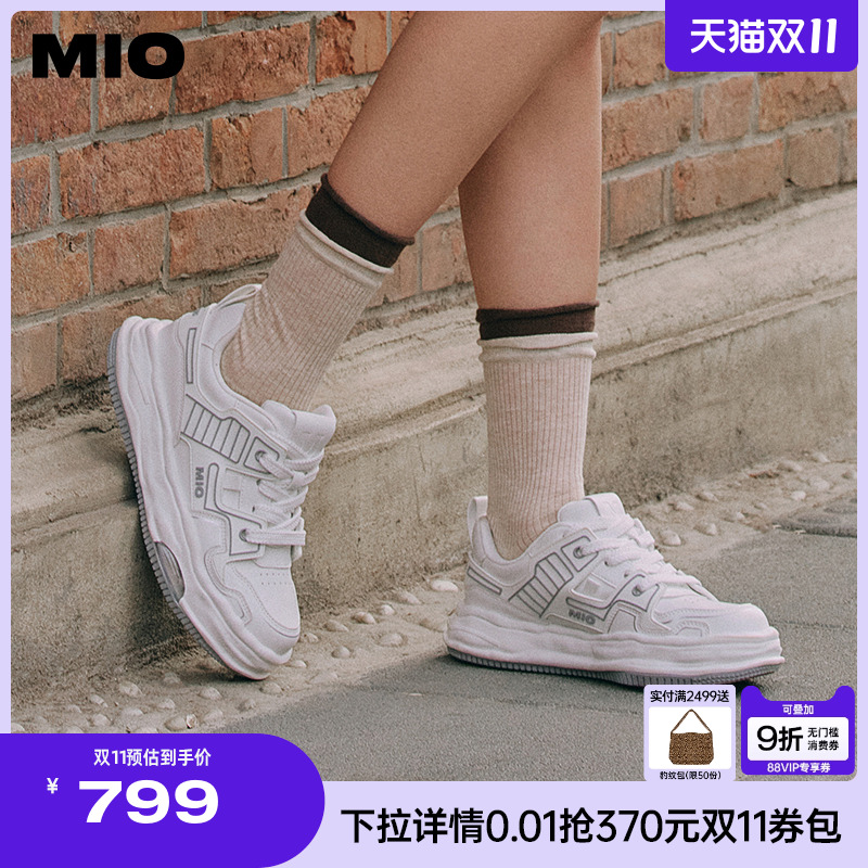 立体包容圆头  微收自然弧度楦型