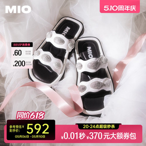 清爽一字带式  采用露趾楦型设计