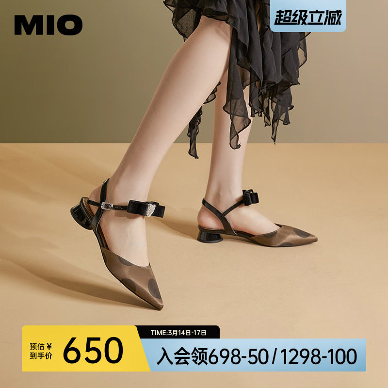 MIO米奥夏季尖头低圆跟凉鞋闪钻爱心蝴蝶结通勤时装凉鞋女