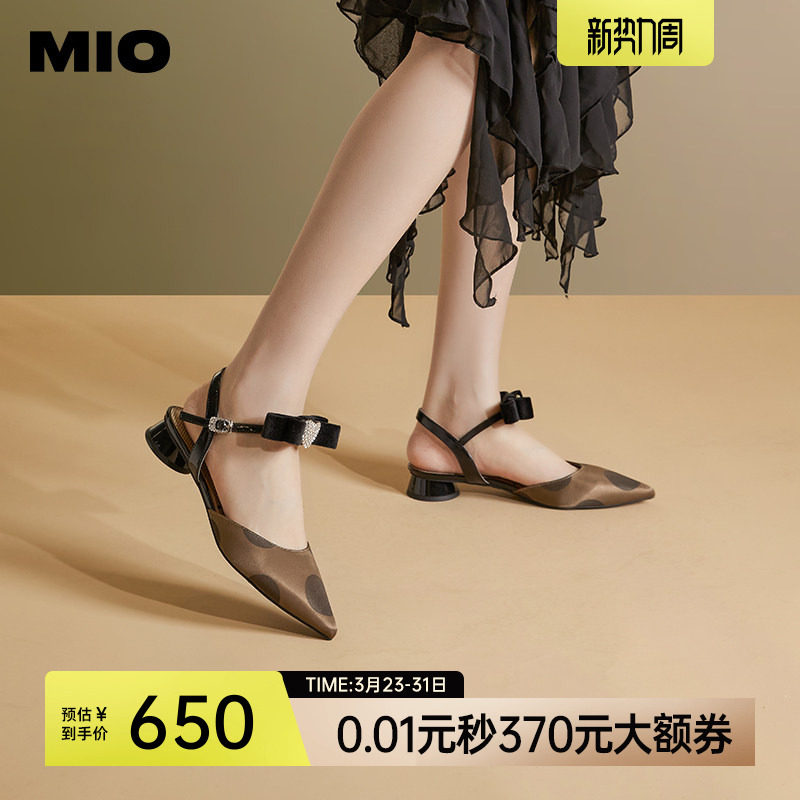 MIO米奥夏季尖头低圆跟凉鞋闪钻爱心蝴蝶结通勤时装凉鞋女