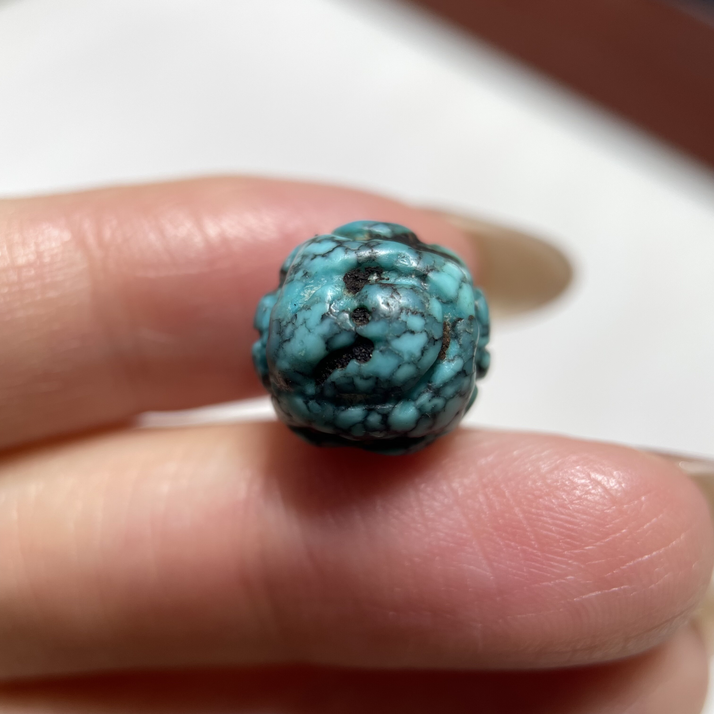 藏传西藏百年老绿松石团龙雕花圆珠11.8mm念珠手串多宝diy老珠604