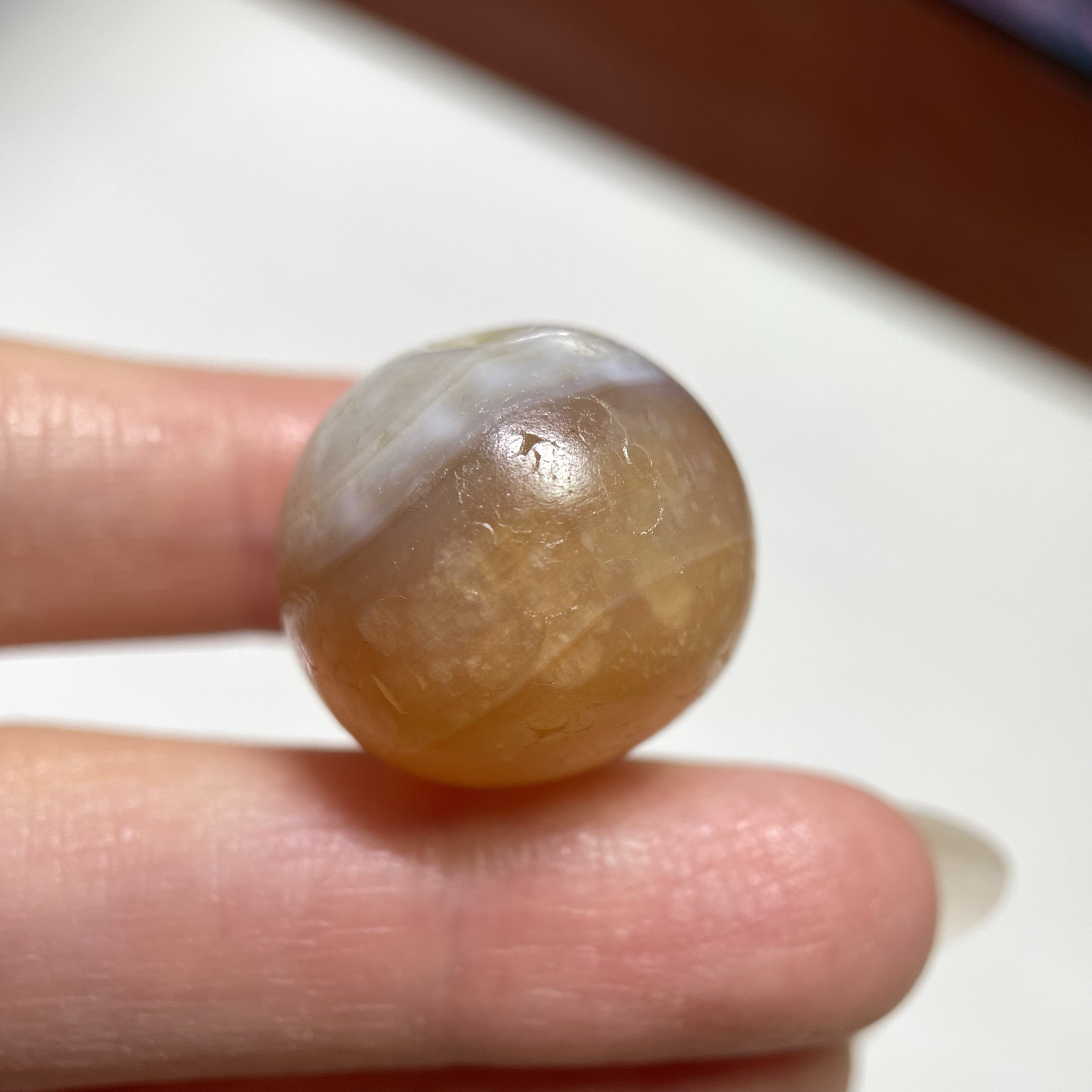 百年大尺寸奶皮奶沁嫩色系老玉髓玛瑙圆珠20mm 念珠多宝老配珠483