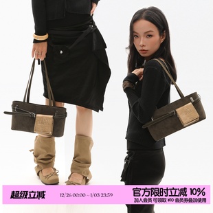 摩登通勤皮带装 简着25AW 贝里尼尼 苔藓绿 饰单肩腋下法棍包 原创