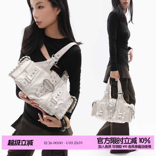 简着25AW 原创 重工款 珠光白银 蛇皮纹铆钉腋下包辣妹单肩机车包