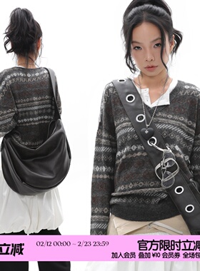 简着25AW 原创 打洞系列2.0 做旧擦色宽肩带斜挎饺子包慵懒大容量
