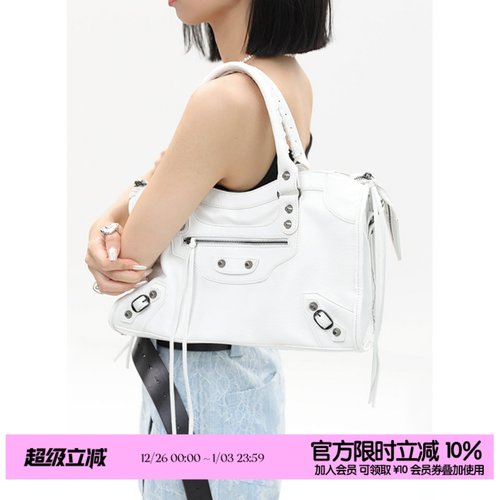 简着/复古机车巴黎铆钉斜挎包