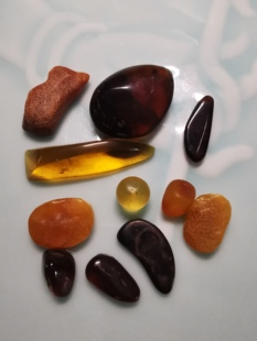 多宝组合波海蜜蜡缅甸琥珀挂件原石盘扣DIY手串配珠微瑕介意慎拍