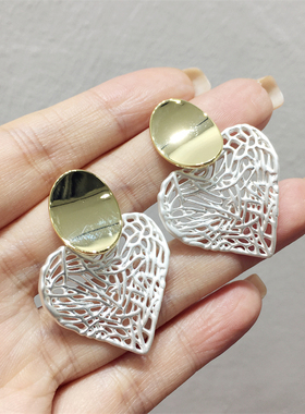 欧美夸张简约气质撞色弧度镂空不规则纹理爱心桃心形耳环耳坠潮人