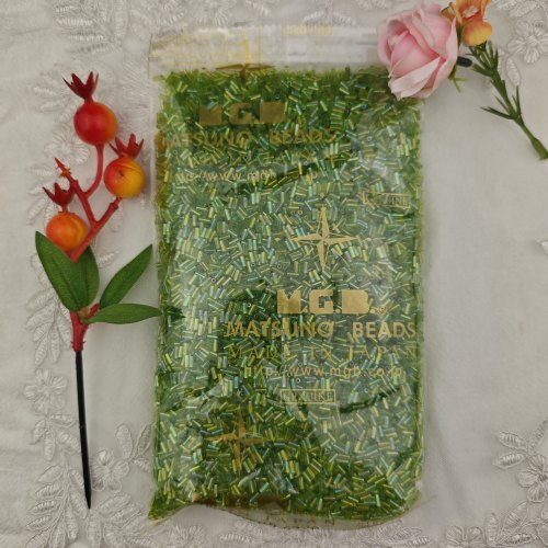 进口MGB透明炫彩浅绿玻璃管珠2x4.5mm手工手链串珠耳环法绣材料