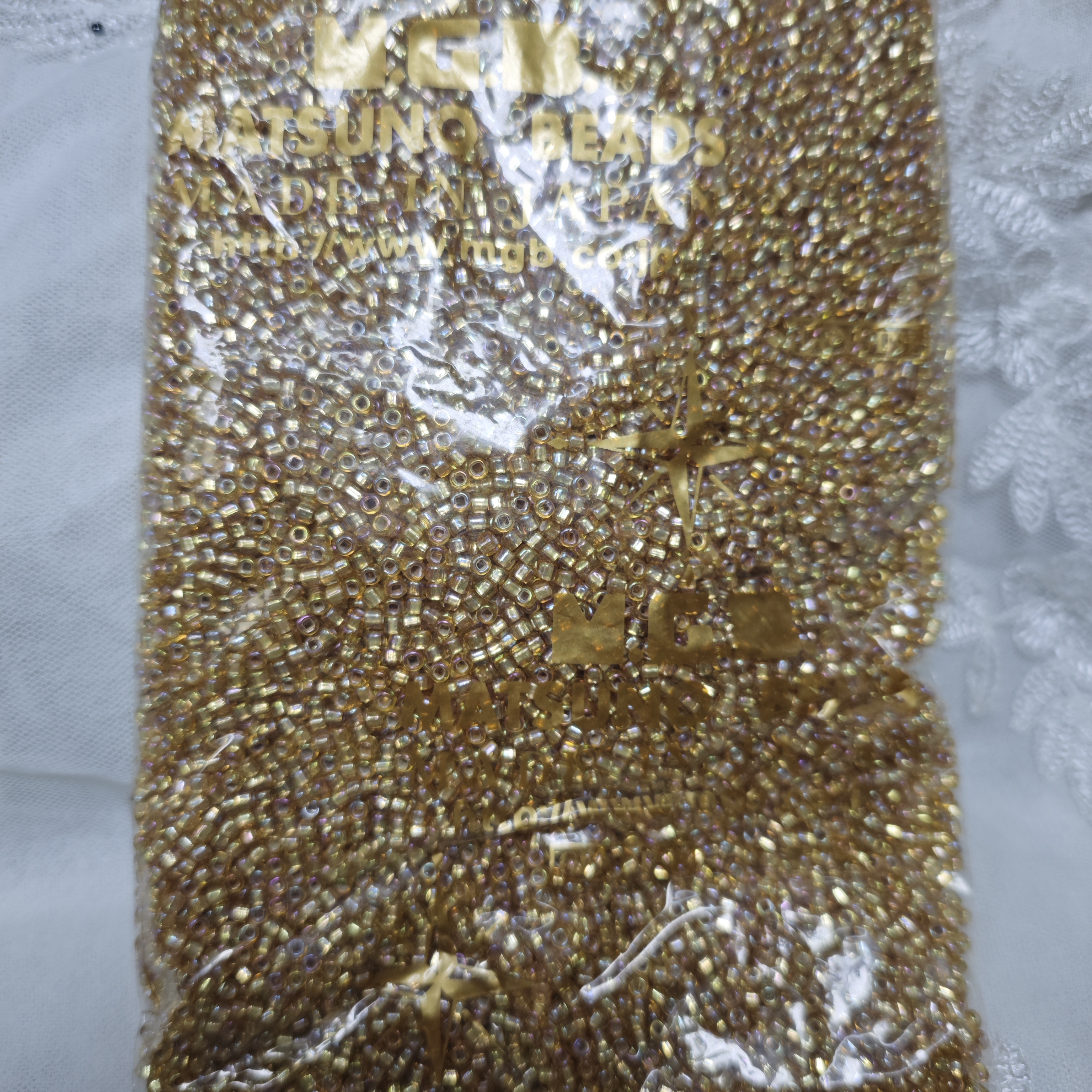 日本进口MGB 8/0 3mm  灌银镀彩玻璃米珠DIY手链服饰法绣辅料