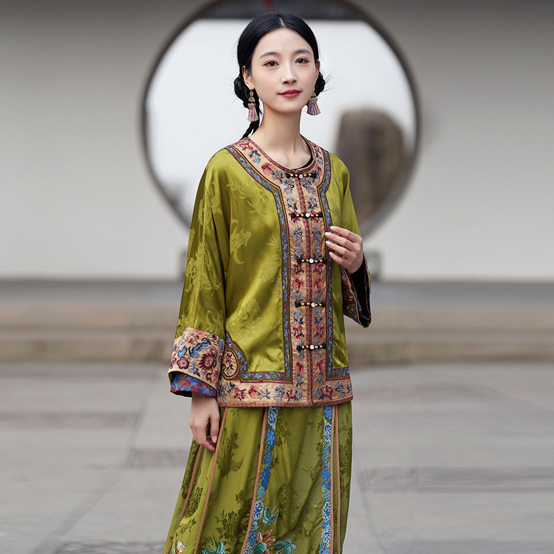 实拍新中式重工刺绣太太服格格服外套圆领长袖上衣