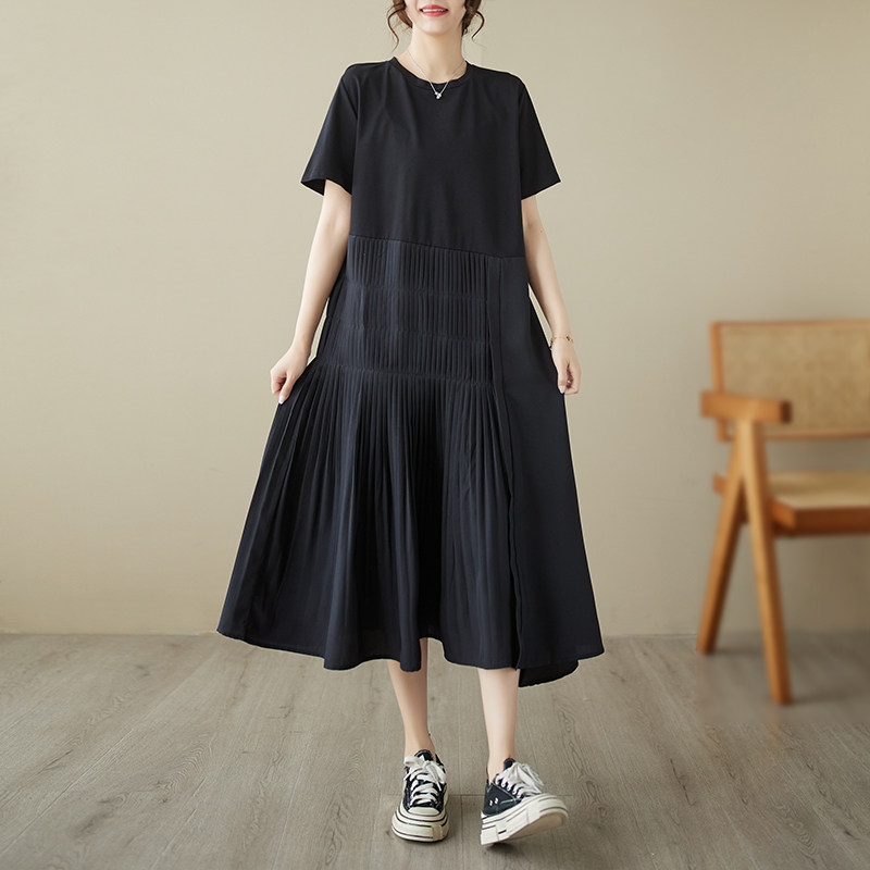 胖mm黑色连衣裙2026新款褶皱拼接大码长裙宽松显瘦连衣裙