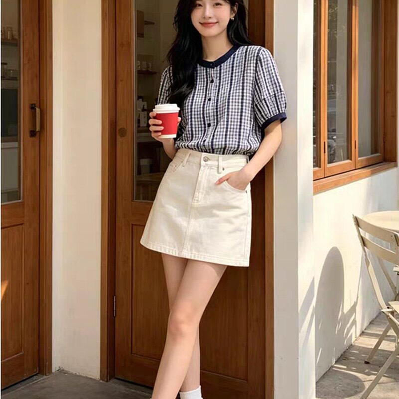 小清新洋气格子衬衫上衣女2026年夏季新款短袖宽松休闲风百搭衬衣