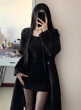 赫本风黑色西装外套女2025春秋
