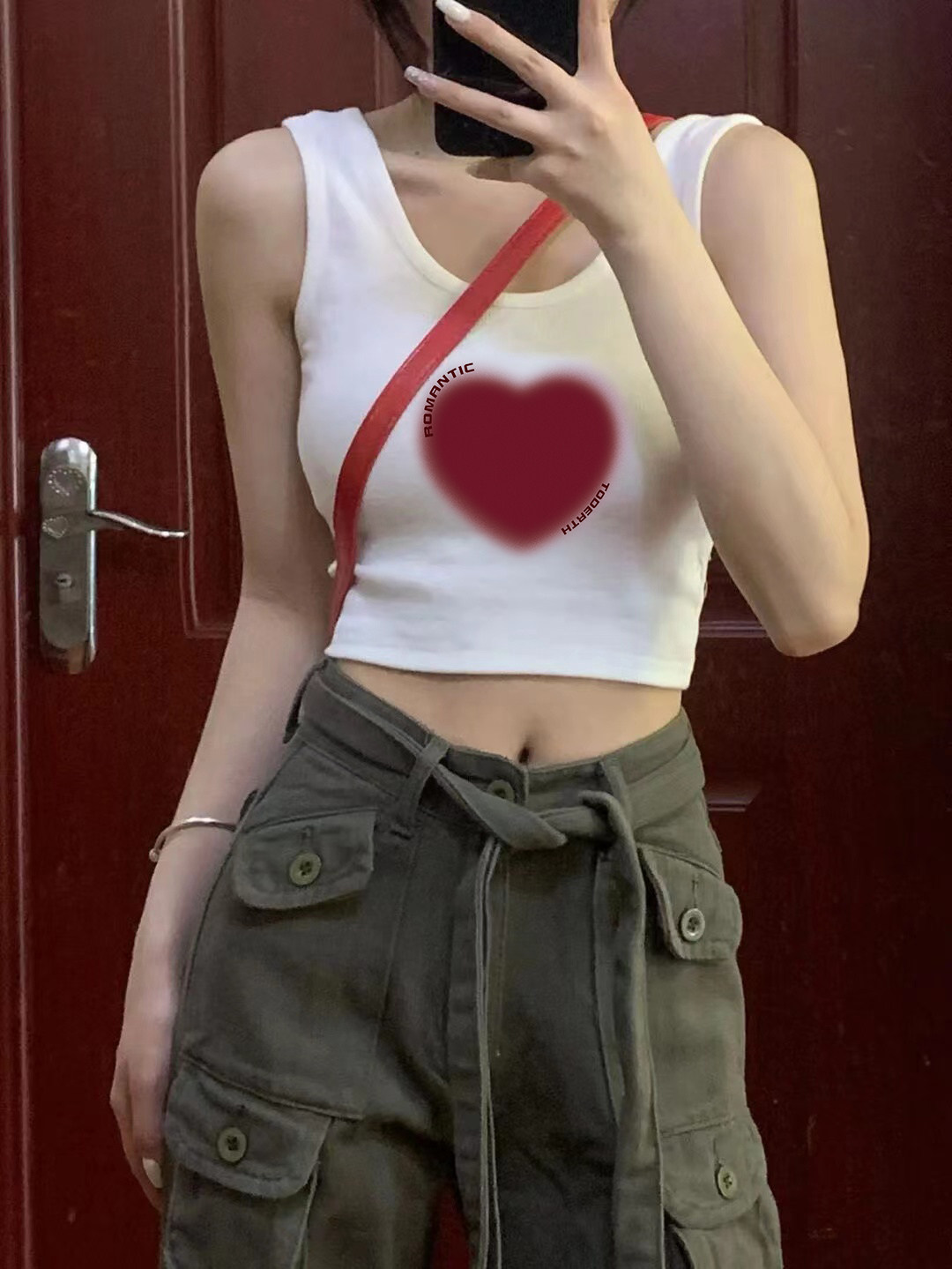 白色小背心西装内搭打底欧美吊带女夏外穿ins潮露脐辣妹短款上衣