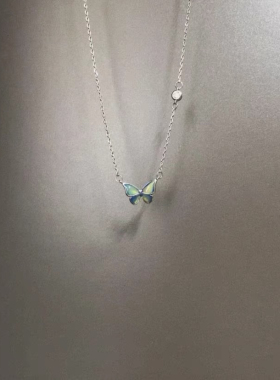 Heureusement温感变色蝴蝶项链女小众设计吊坠毛衣链高级感锁骨链