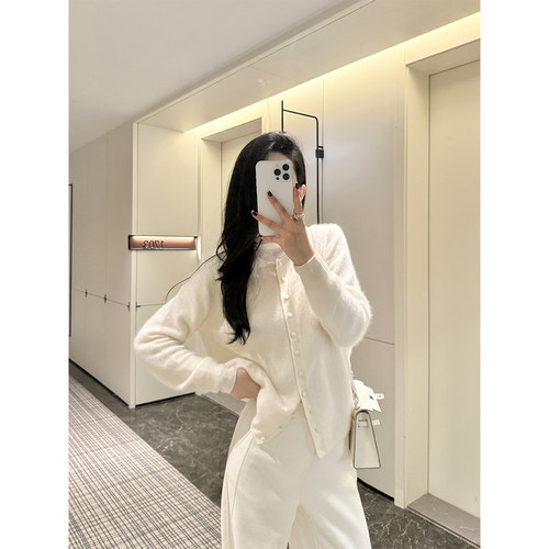 PAPERLLL辛间 云绒漫步 软糯轻薄山羊绒圆领针织开衫女秋冬上衣