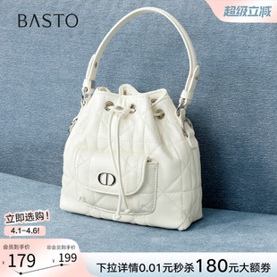 时尚 mini水桶包简约通勤单肩斜挎包女TY071AX6 新款 百思图2026春季