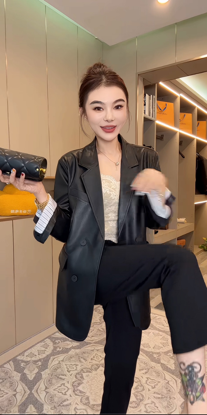 黑色PU皮小西装外套女春2026新款韩版炸街时尚小个子今年流行西服