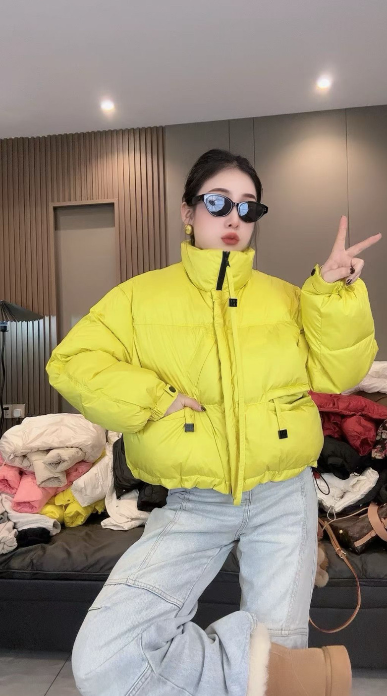 泡芙短款羽绒棉服女冬季立领面包服黄色保暖厚外套糖果色减龄新款