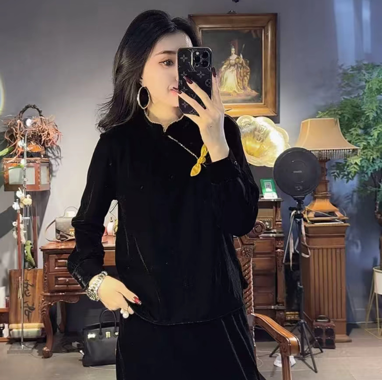 新中式国风盘扣真丝绒重工钉珠宽松衬衣女2025秋冬复古打底衫上衣