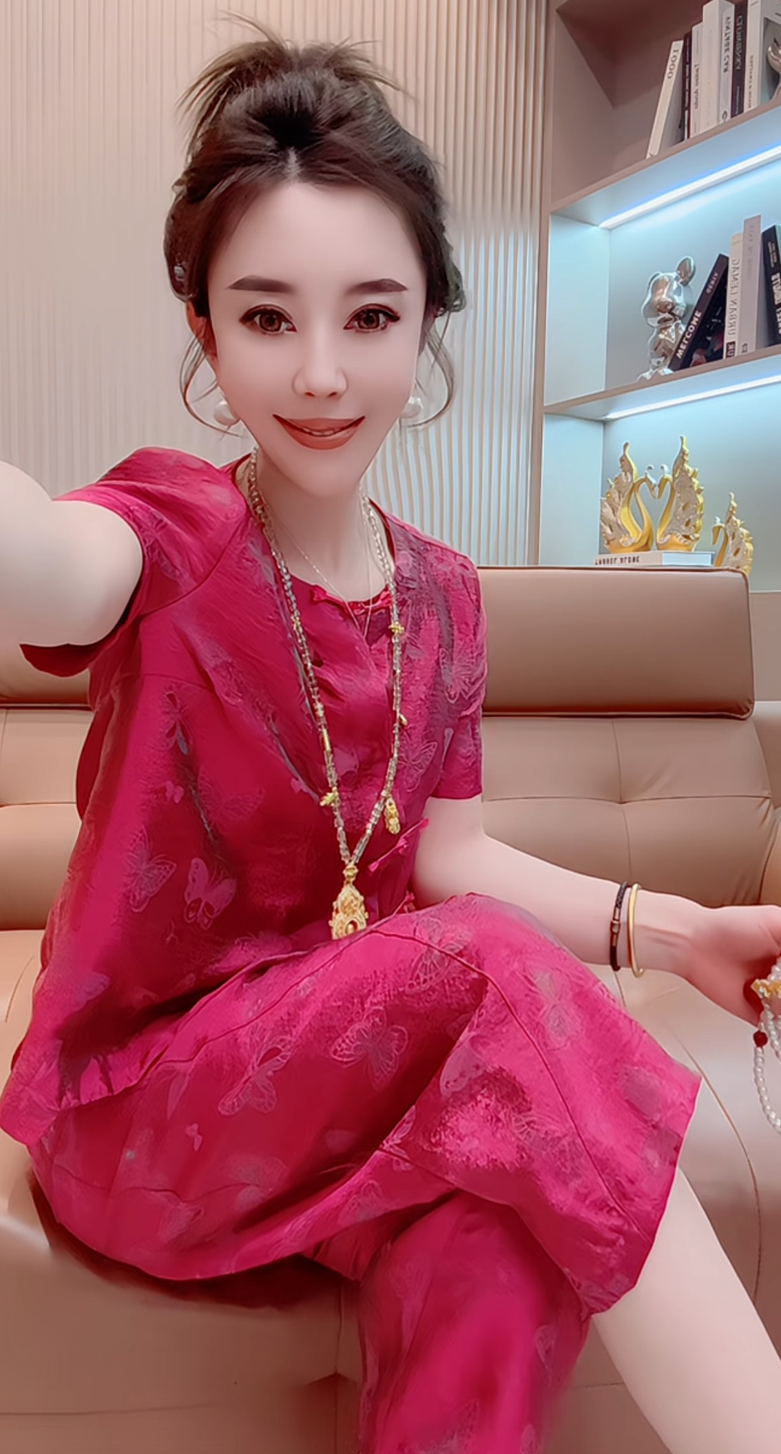 新中式国风盘扣缎面蝴蝶提花短袖小衫上衣九分阔腿裤套装女2026夏